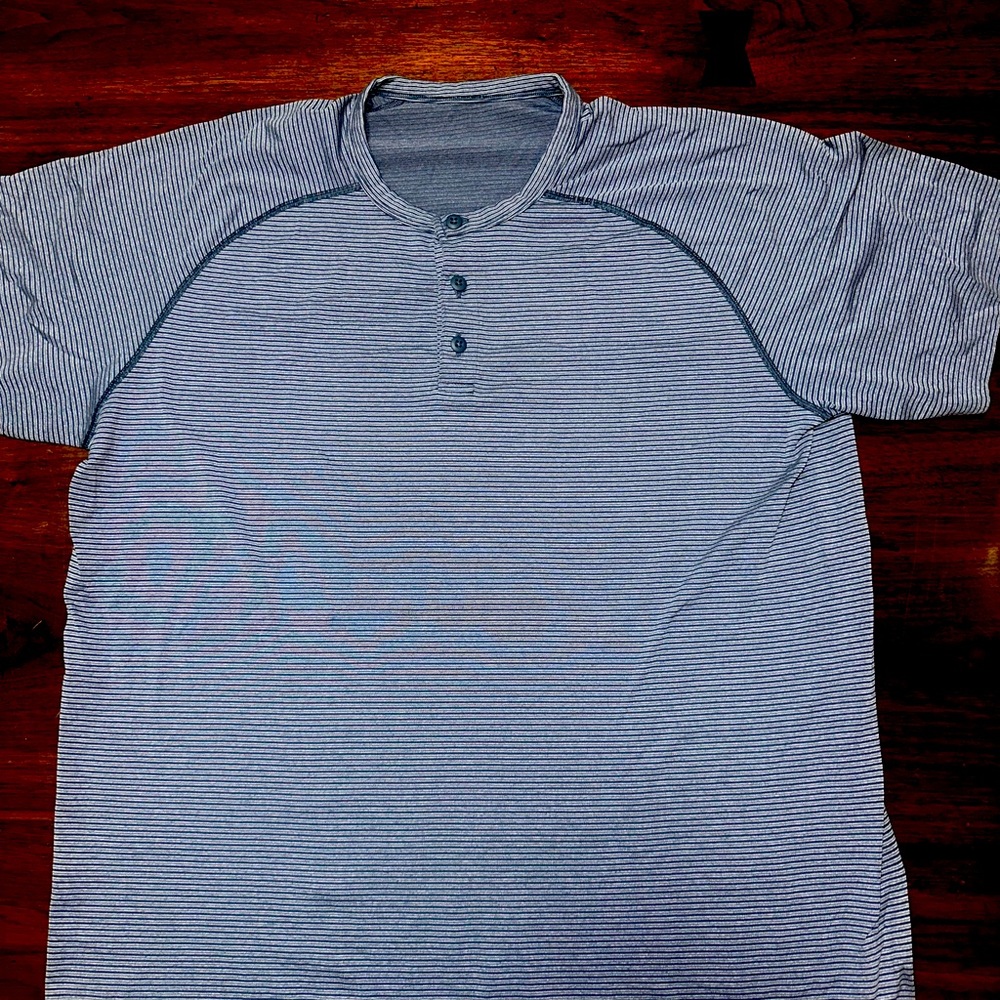 Lululemon XL BLUE HENLEY WORN ONCE